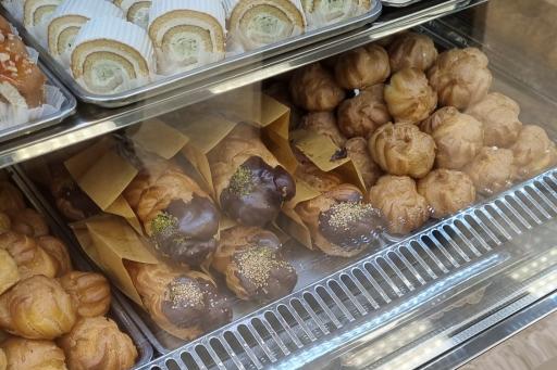 عکس شیرینی و بستنی آوازه