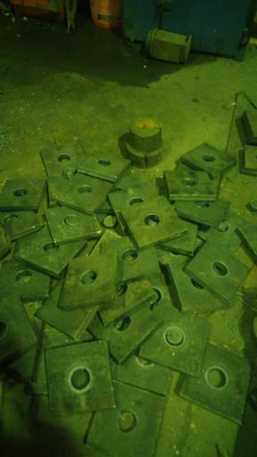 عکس گروه صنعتی بادران 