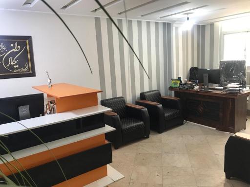 عکس کارگزاری پارسا