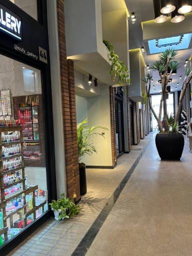 عکس مجتمع تجاری ماهلند