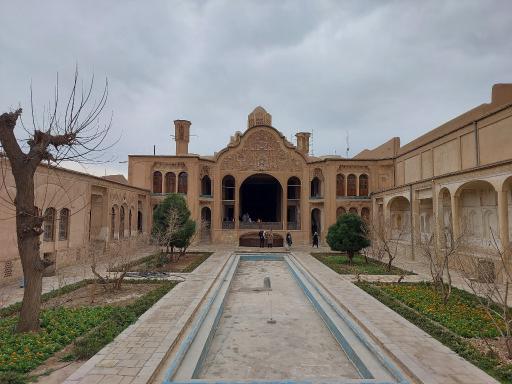 عکس خانه تاریخی بروجردی ها