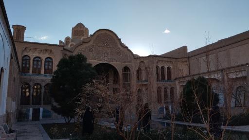 عکس خانه تاریخی بروجردی ها