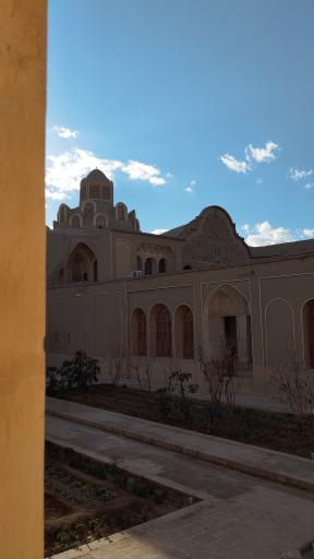 عکس خانه تاریخی بروجردی ها