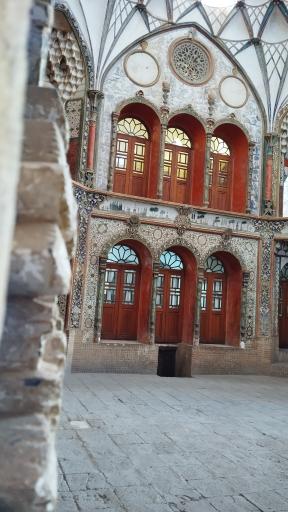 عکس خانه تاریخی بروجردی ها