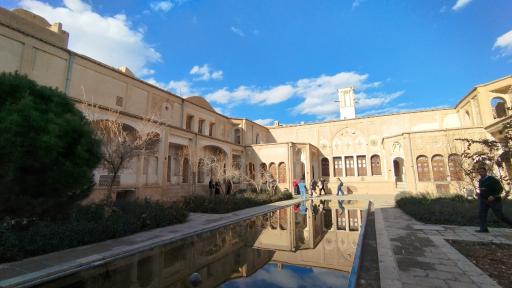 عکس خانه تاریخی بروجردی ها