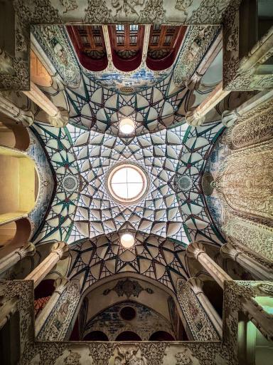 عکس خانه تاریخی بروجردی ها