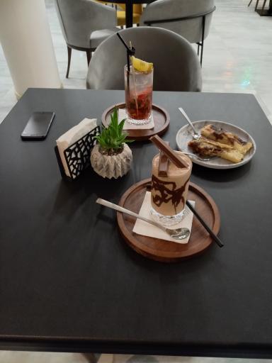 عکس رستوران ممتاز عاشوری