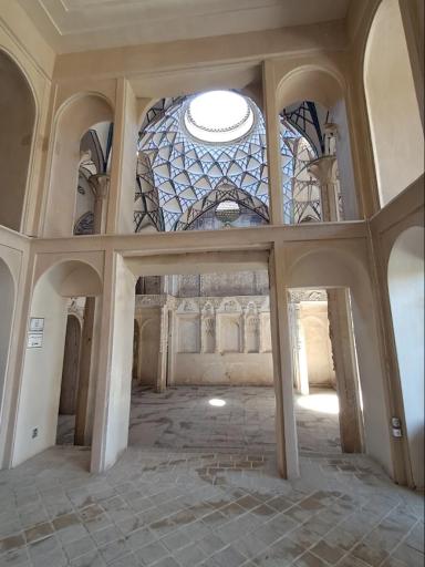 عکس خانه تاریخی بروجردی ها