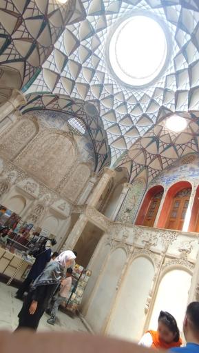 عکس خانه تاریخی بروجردی ها