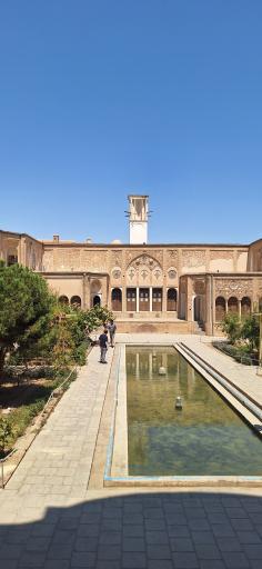 عکس خانه تاریخی بروجردی ها