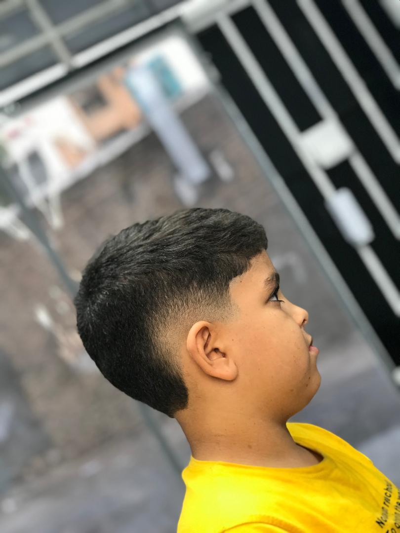 عکس آرایشگاه مردانه ام بی