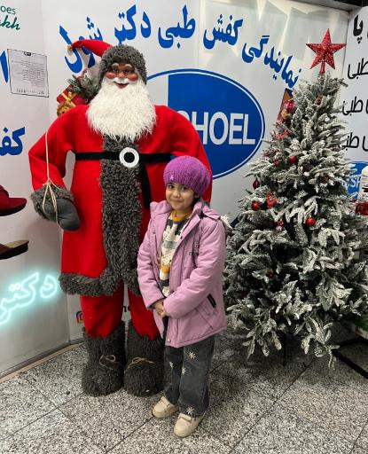 عکس کفش طبی دکتر شول و دکتر ماخ