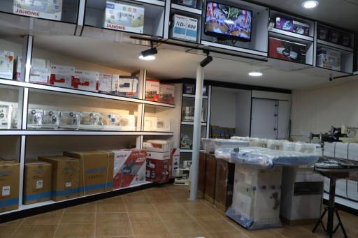 عکس فروشگاه چرخ خیاطی ژانومه برتر