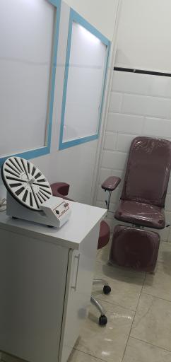 عکس درمانگاه و آزمایشگاه دی