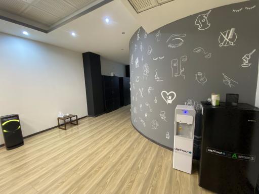 عکس سالن زیبایی منتا