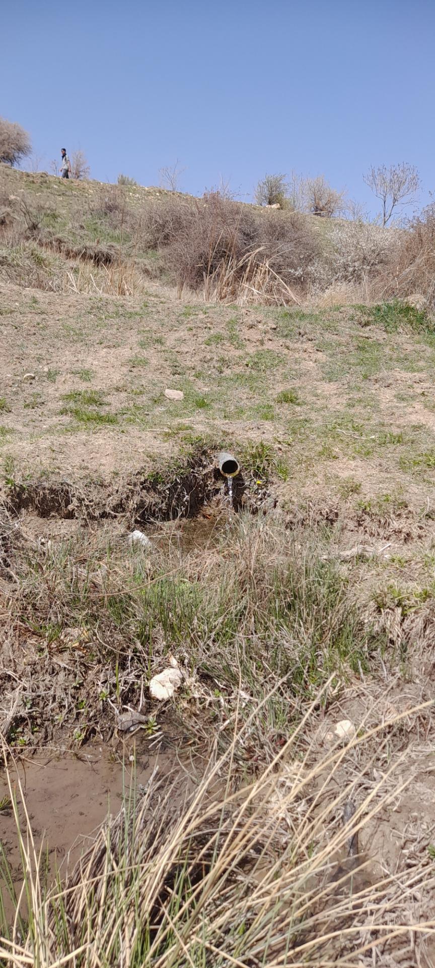 عکس چشمه کوهستانی