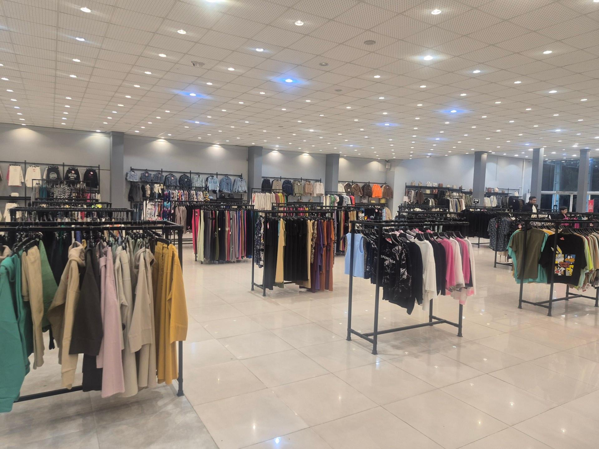 عکس فروشگاه سابِل