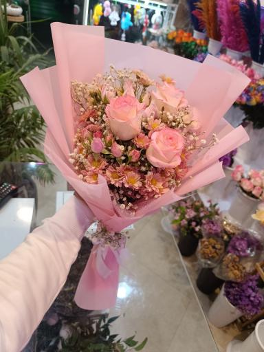 عکس گلفروشی گل روی تو
