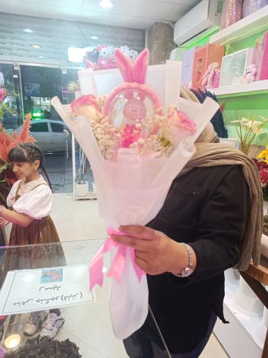 عکس گلفروشی گل روی تو