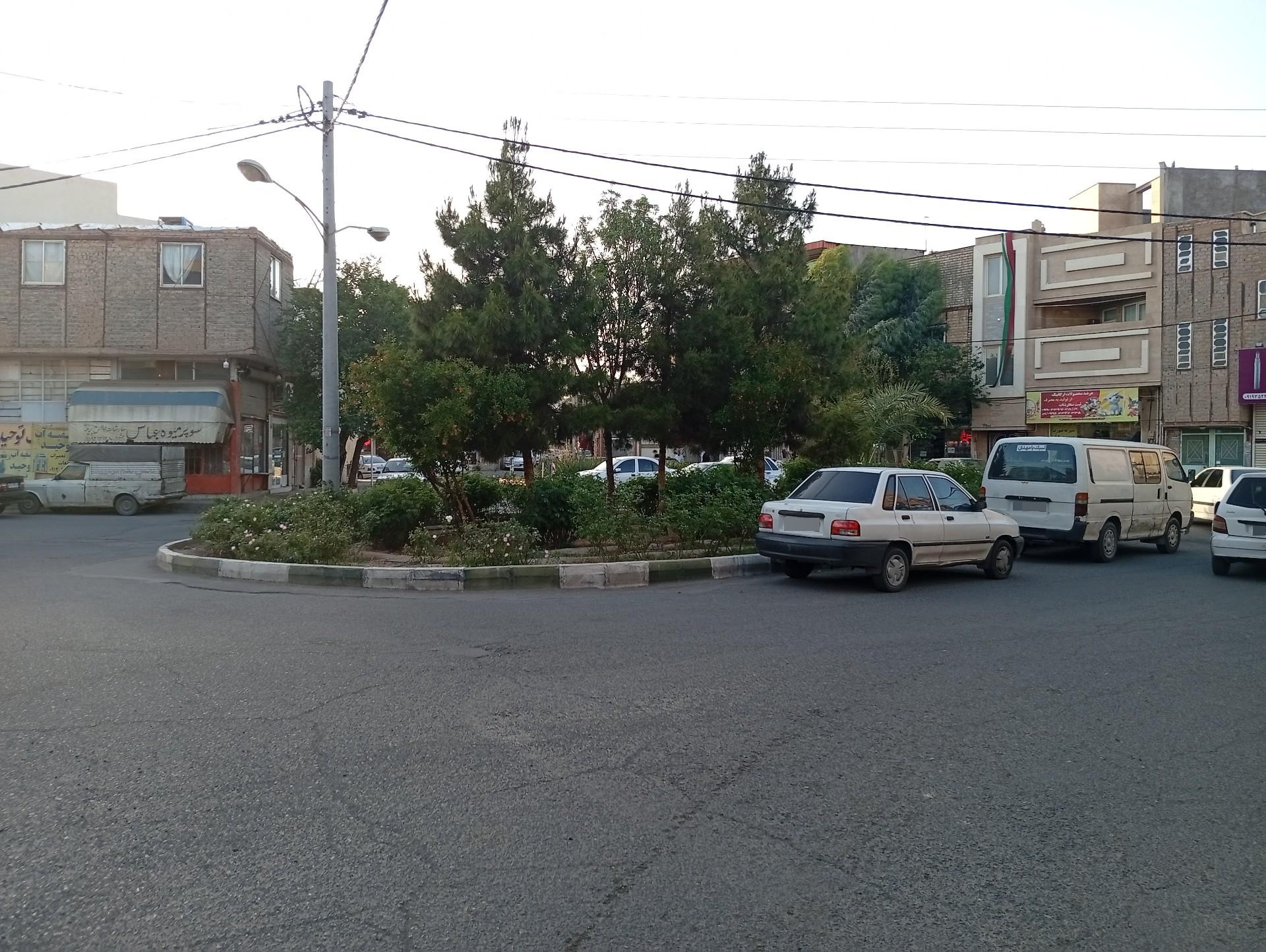 عکس میدان قیام