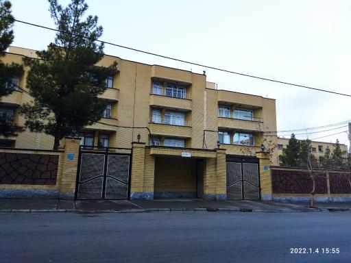 عکس مجتمع مسکونی تک ماشین