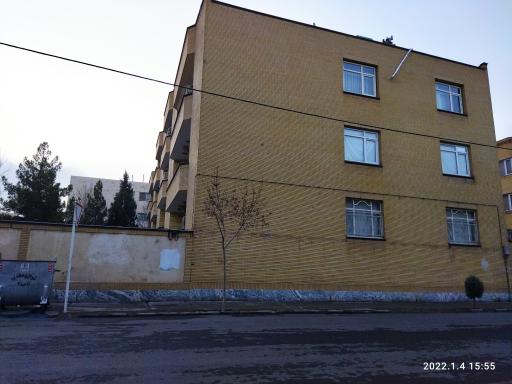 عکس مجتمع مسکونی تک ماشین