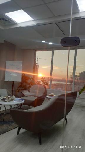 عکس علی ترکمندی مشاور پیش خرید در چیتگر