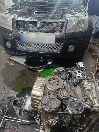 عکس تعمیرگاه تخصصی اطمینان 