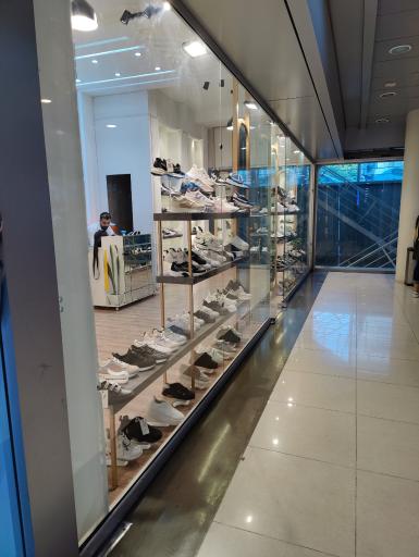 عکس پاساژ وارکانا