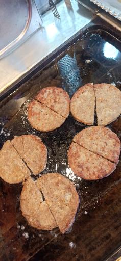 عکس ساندویچی محله