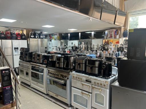 عکس فروشگاه لوازم خانگی صدرا