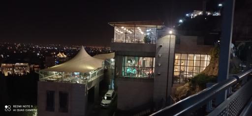 مجموعه رستوران و کافه باکویه
