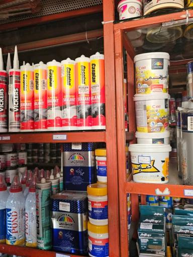 عکس رنگ و ابزار خاک باز