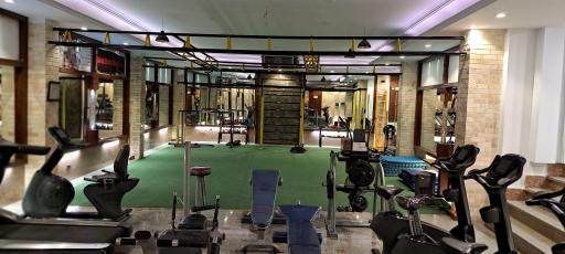 عکس باشگاه بدنسازی شراگین