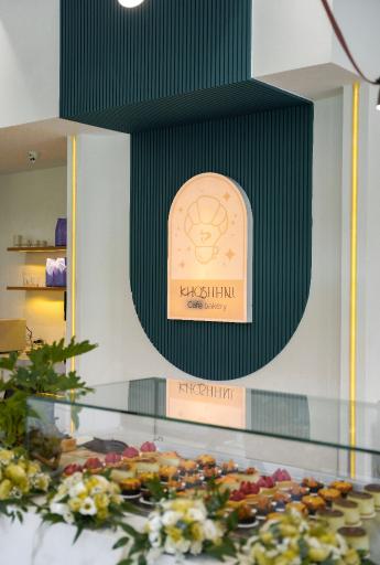 عکس کافه خوشحالی