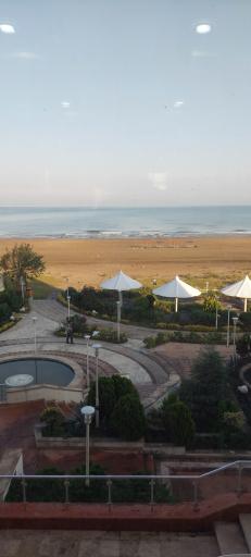 عکس هتل ساحلی باران