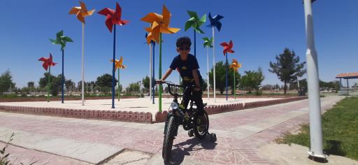 عکس پارک خانواده  پایگاه هوایی هشتم شکاری 