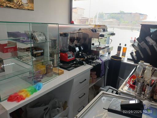 عکس کافه اچ