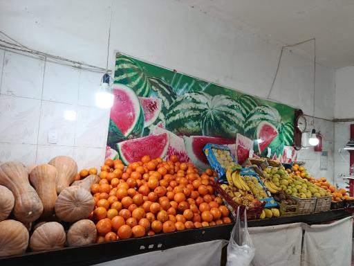 عکس میوه و تره‌بار فروشی تقی مقدم