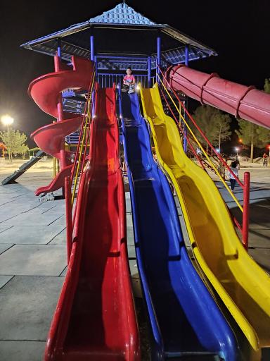 عکس پارک خانواده  پایگاه هوایی هشتم شکاری 