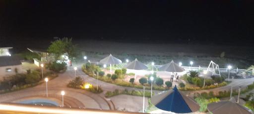 عکس هتل ساحلی باران