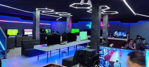 عکس گیم‌نت پرنیان