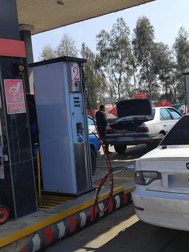 عکس پمپ گاز سی ان جی پارسیان