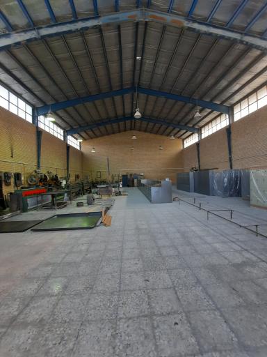 عکس کارخانه صنعت کاران