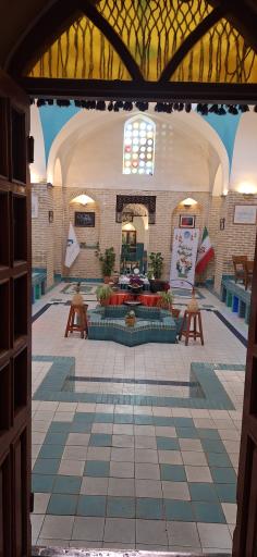 حمام خان یزد و سفره خانه حمام خان