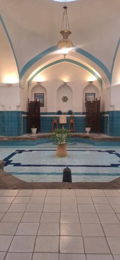 حمام خان یزد و سفره خانه حمام خان