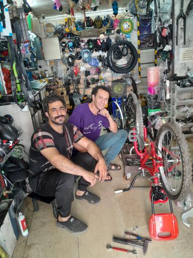 عکس تعمیرات دوچرخه فتحی