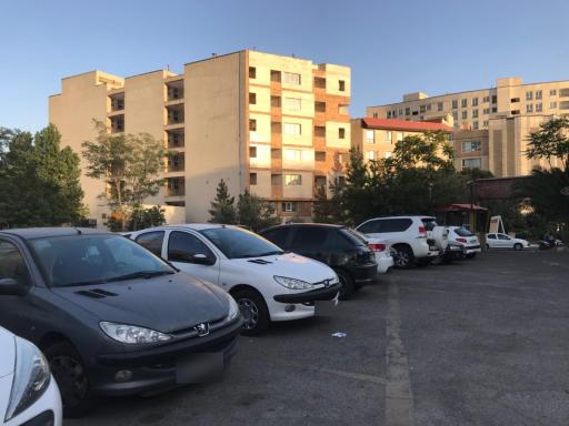 عکس پارکینگ پارسیان