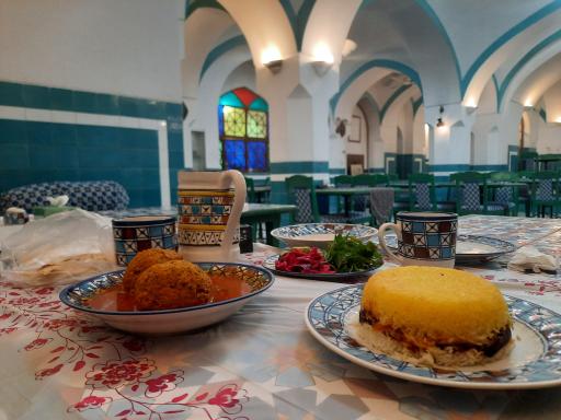 عکس حمام خان یزد و سفره خانه حمام خان