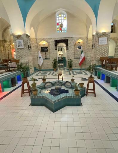 عکس حمام خان یزد و سفره خانه حمام خان